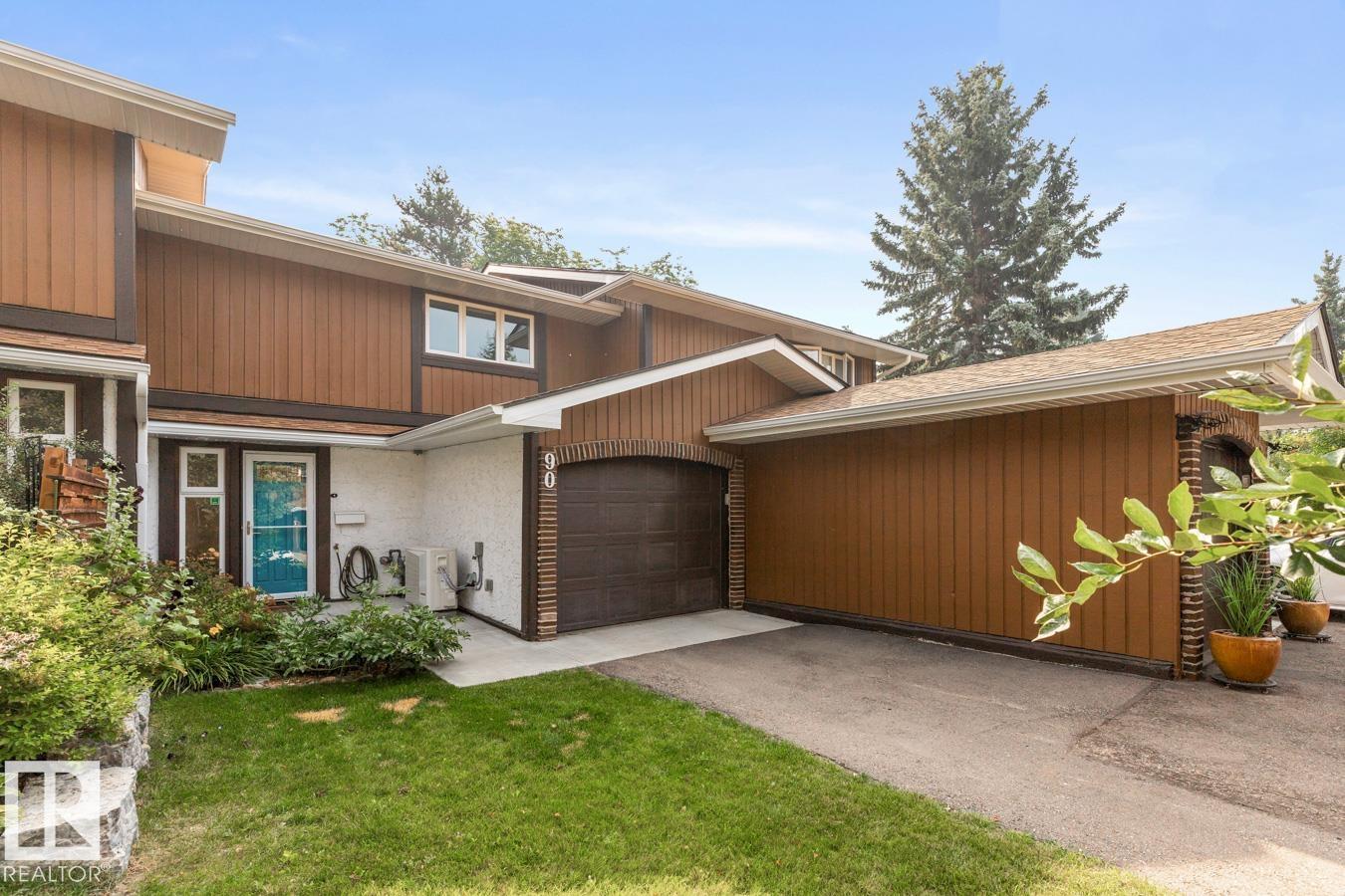 Photo 1 of 90 Hearthstone Nw, Edmonton AB