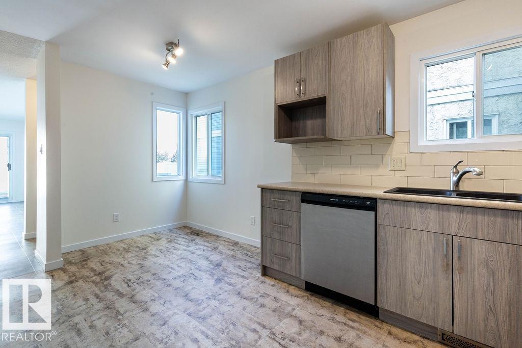 Photo 20 of 62 Lancaster Tc Nw Nw, Edmonton AB