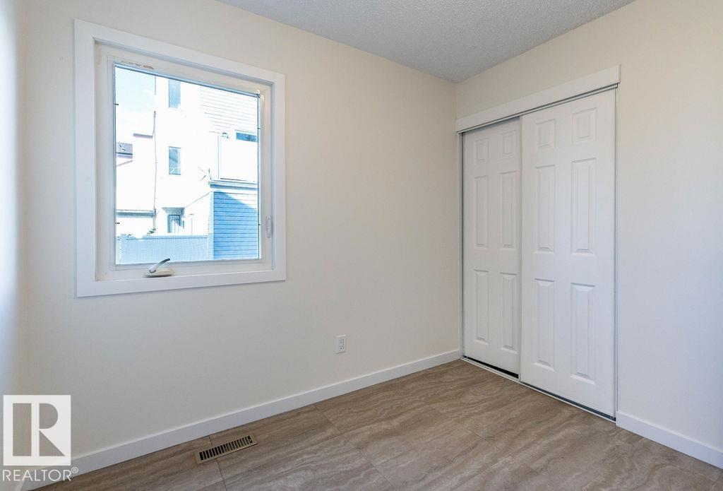Photo 26 of 62 Lancaster Tc Nw Nw, Edmonton AB