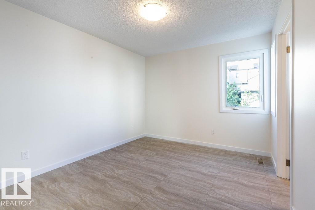 Photo 31 of 62 Lancaster Tc Nw Nw, Edmonton AB