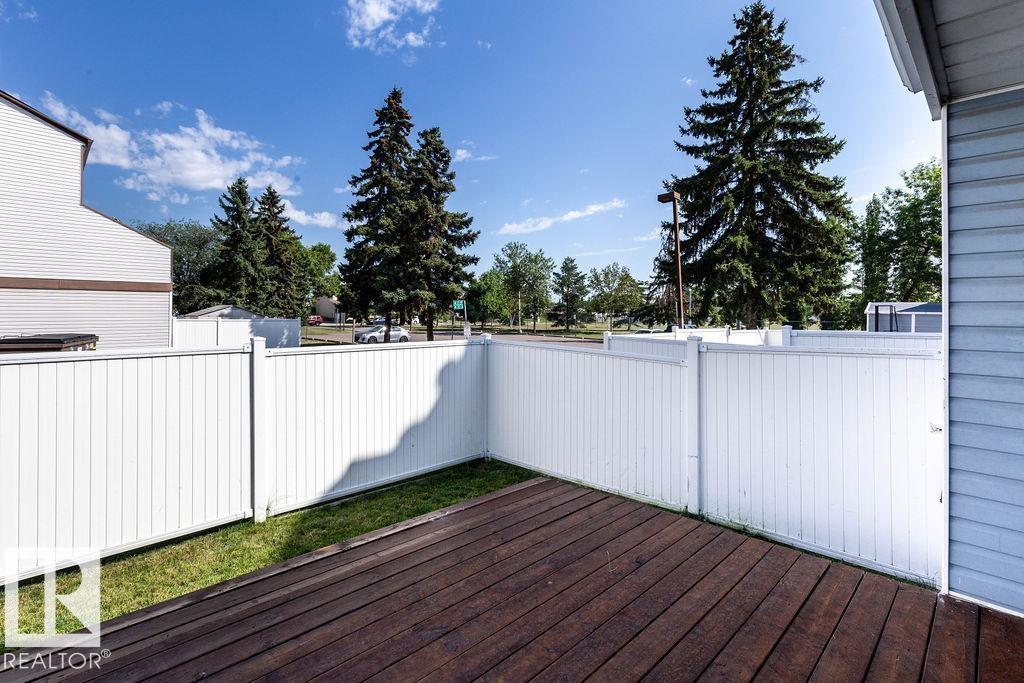 Photo 9 of 62 Lancaster Tc Nw Nw, Edmonton AB