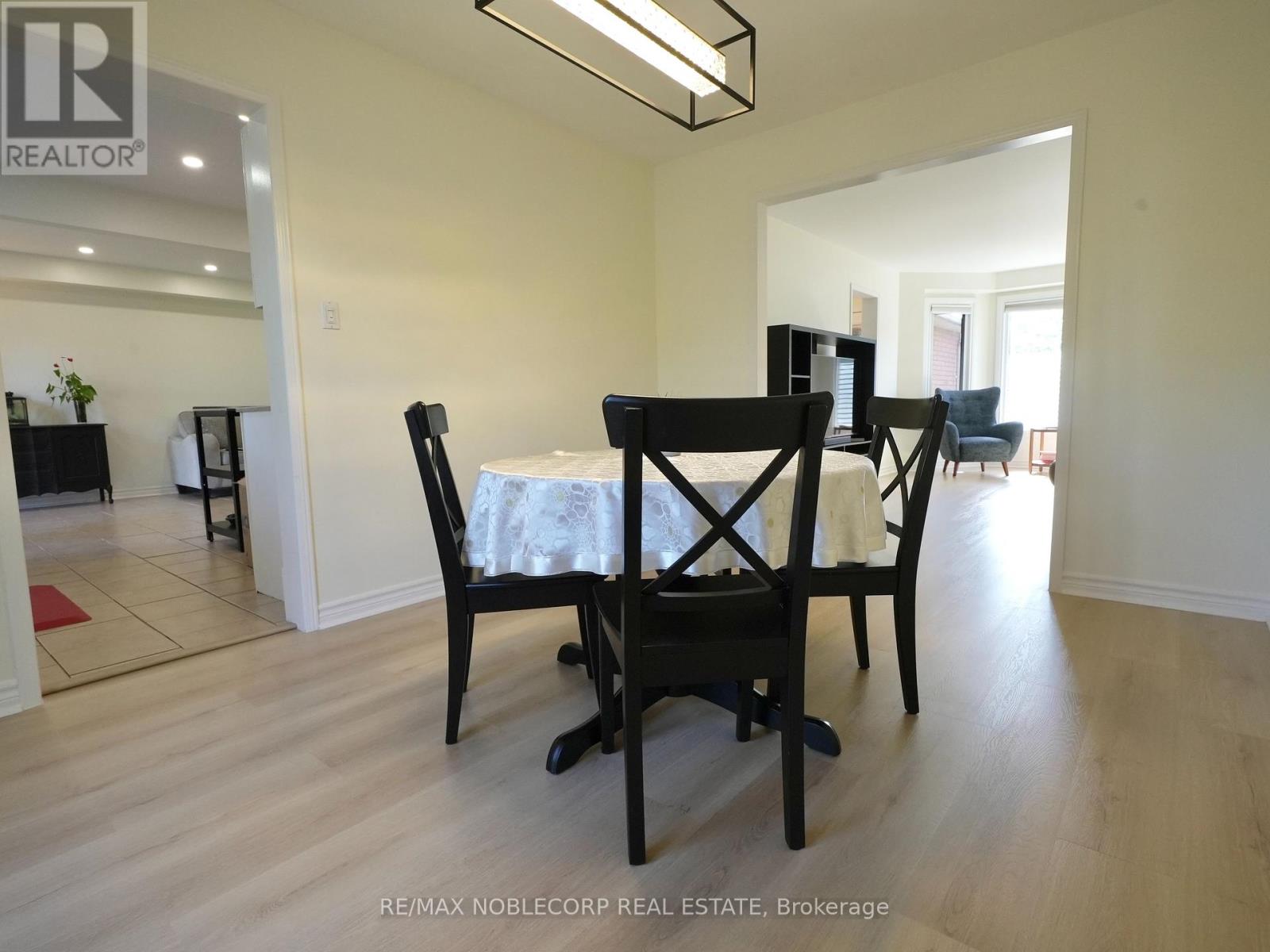 Photo 14 of 62 Oshaughnessy Crescent, Barrie ON