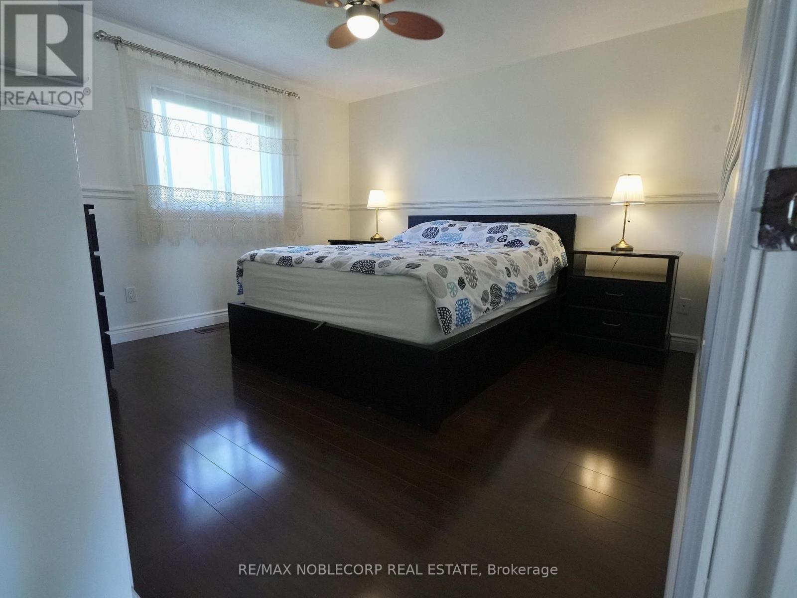 Photo 28 of 62 Oshaughnessy Crescent, Barrie ON