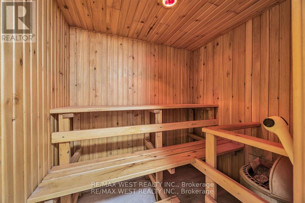 Photo 26 of 230 Browning Crescent, Barrie ON