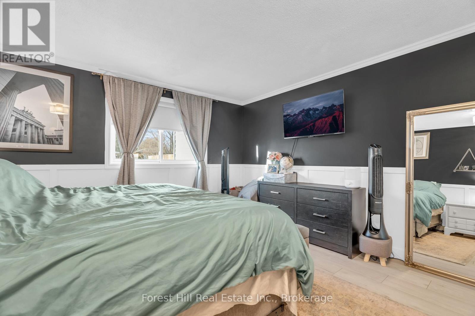Photo 21 of 130 Pepperwood Crescent, Kitchener ON