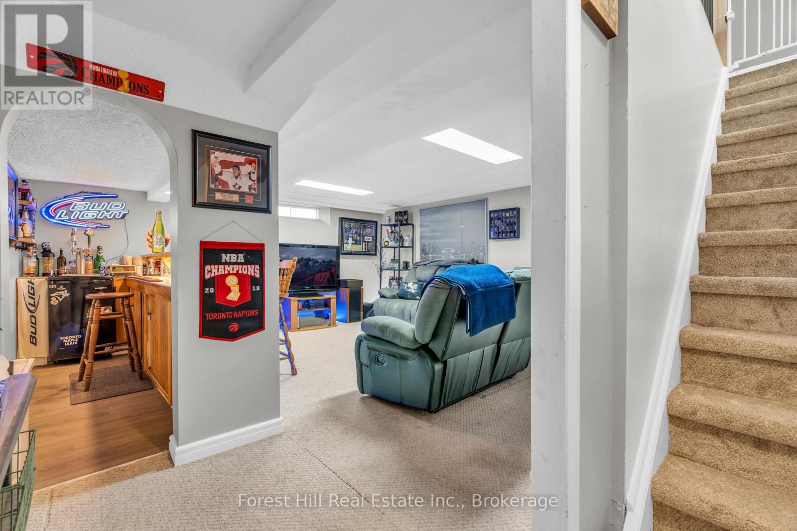 Photo 24 of 130 Pepperwood Crescent, Kitchener ON