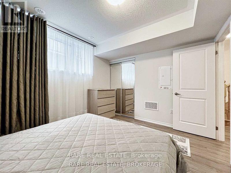 Photo 12 of 38 26 Fieldway Road N, Toronto ON