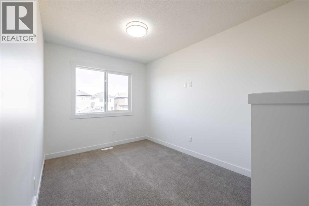 Photo 10 of 23 Appaloosa Way, Cochrane AB