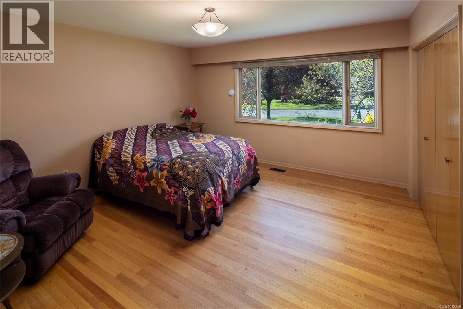 Photo 26 of 2650 Dorset Rd, Oak Bay BC
