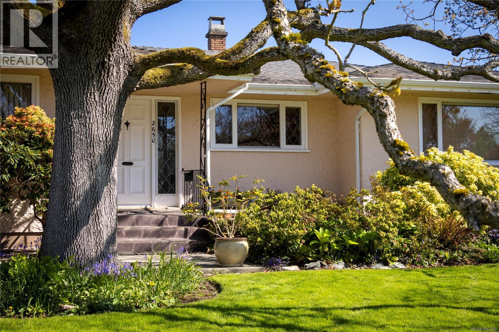 Photo 52 of 2650 Dorset Rd, Oak Bay BC