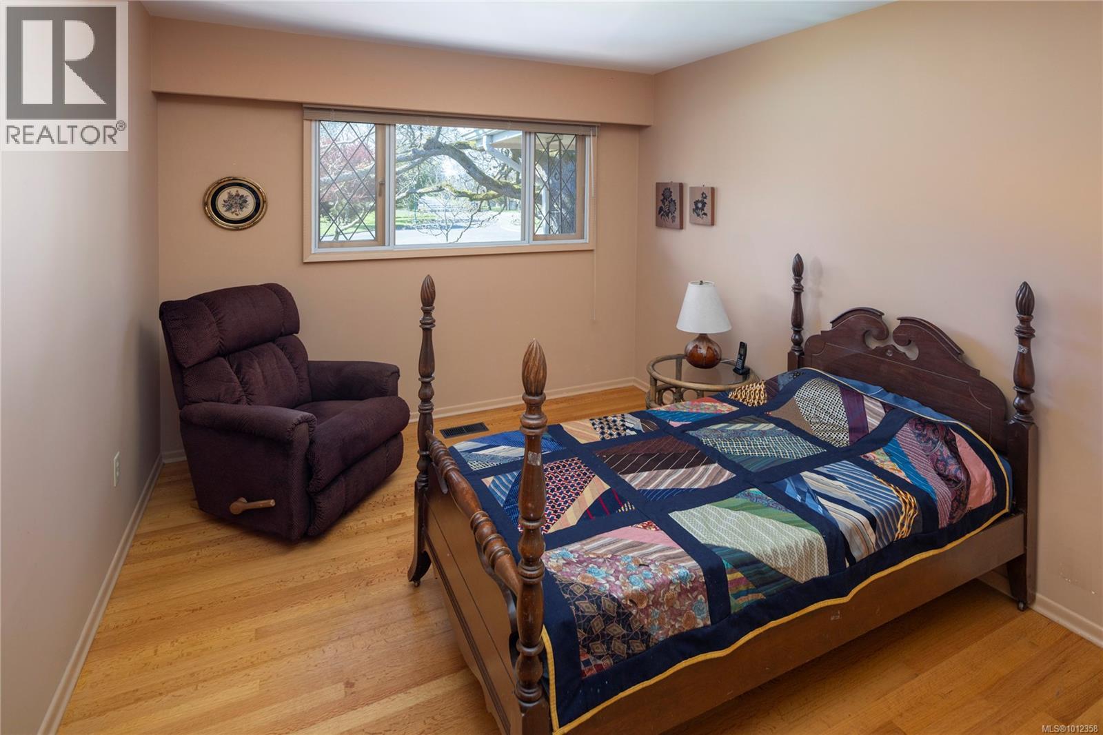 Photo 27 of 2650 Dorset Rd, Oak Bay BC
