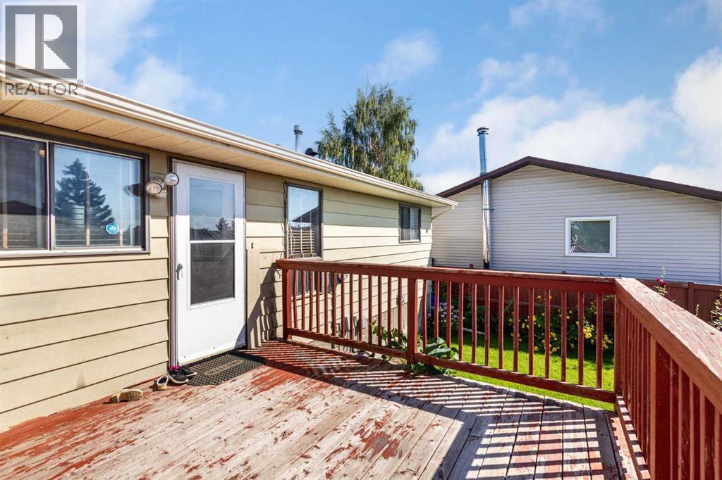 Photo 32 of 84 Fallswater Road Ne, Calgary AB