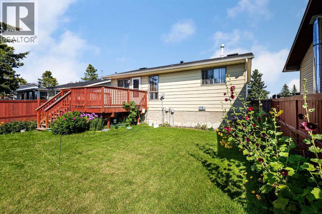 Photo 36 of 84 Fallswater Road Ne, Calgary AB