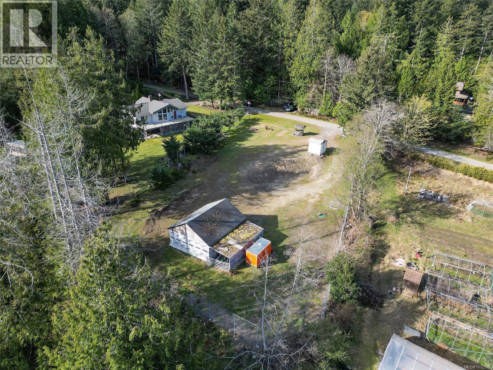  510 Whalen Road, Mayne Island