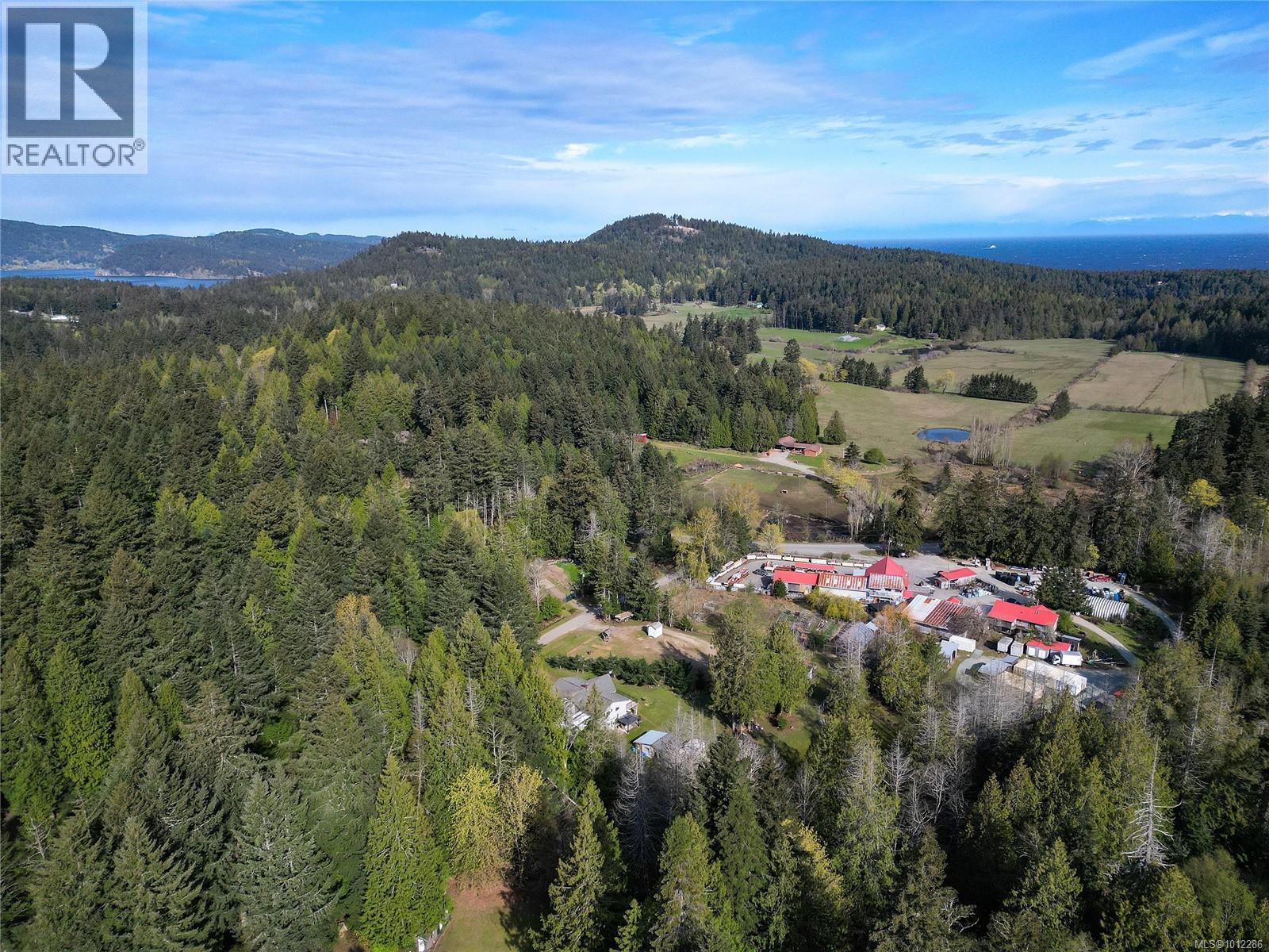  510 Whalen Road, Mayne Island