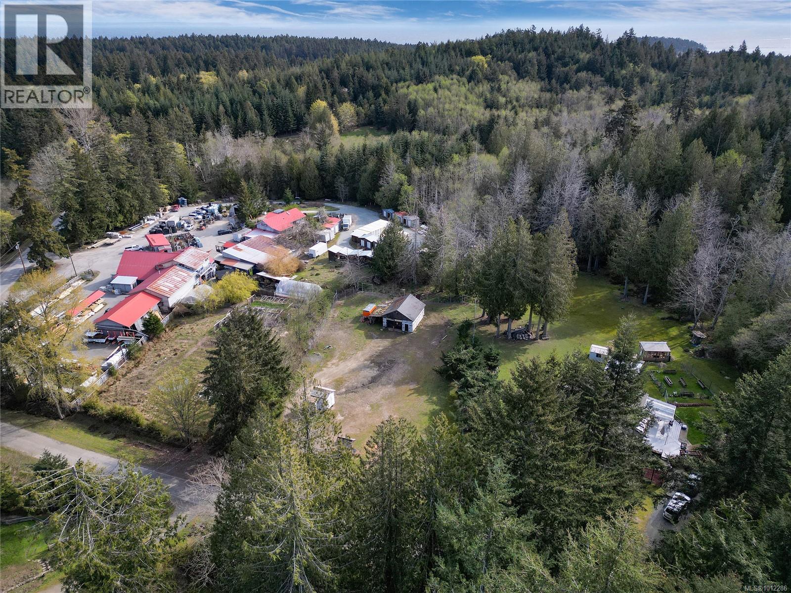  510 Whalen Road, Mayne Island