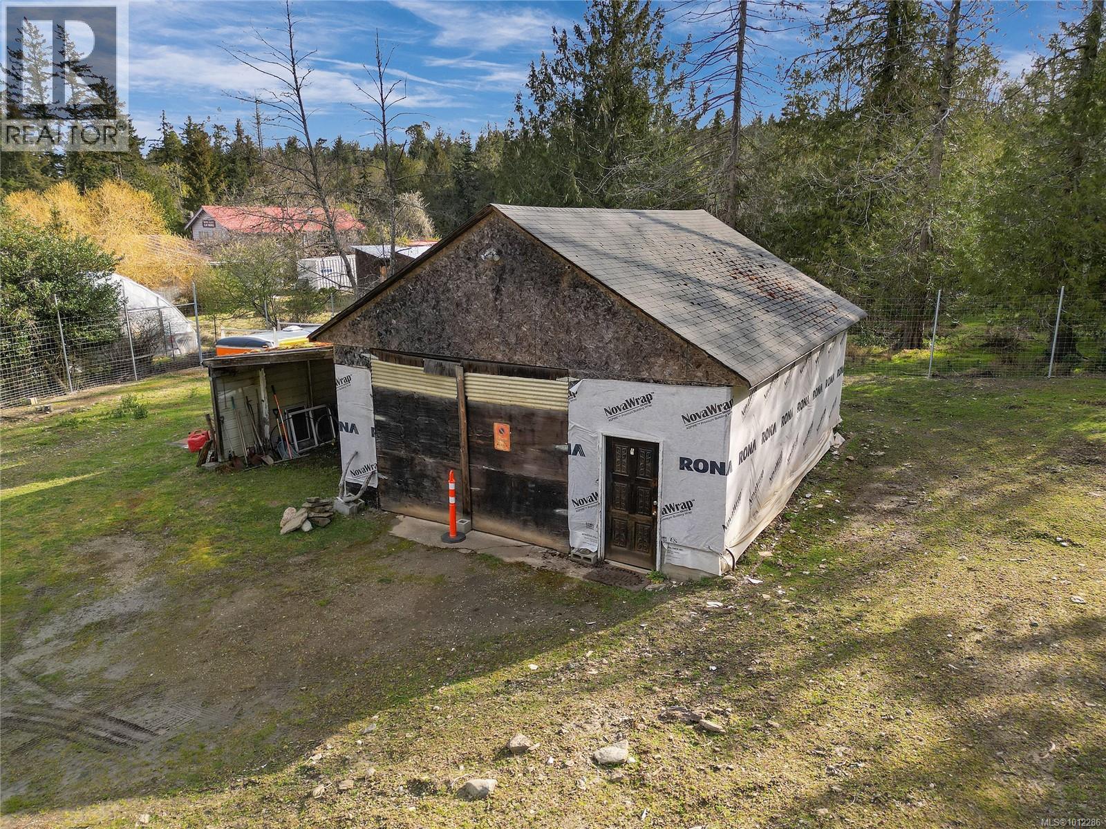  510 Whalen Road, Mayne Island