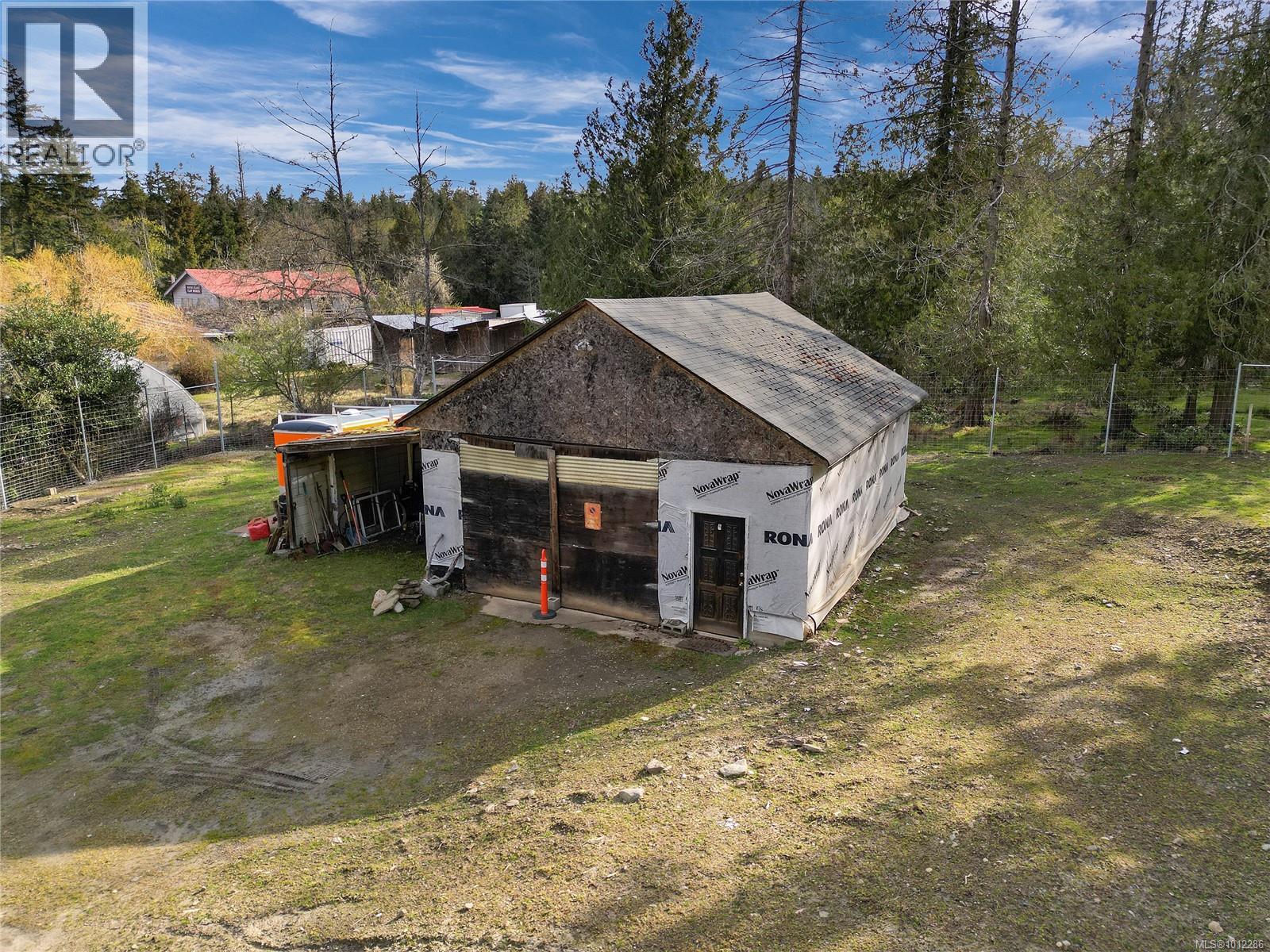 510 Whalen Road, Mayne Island