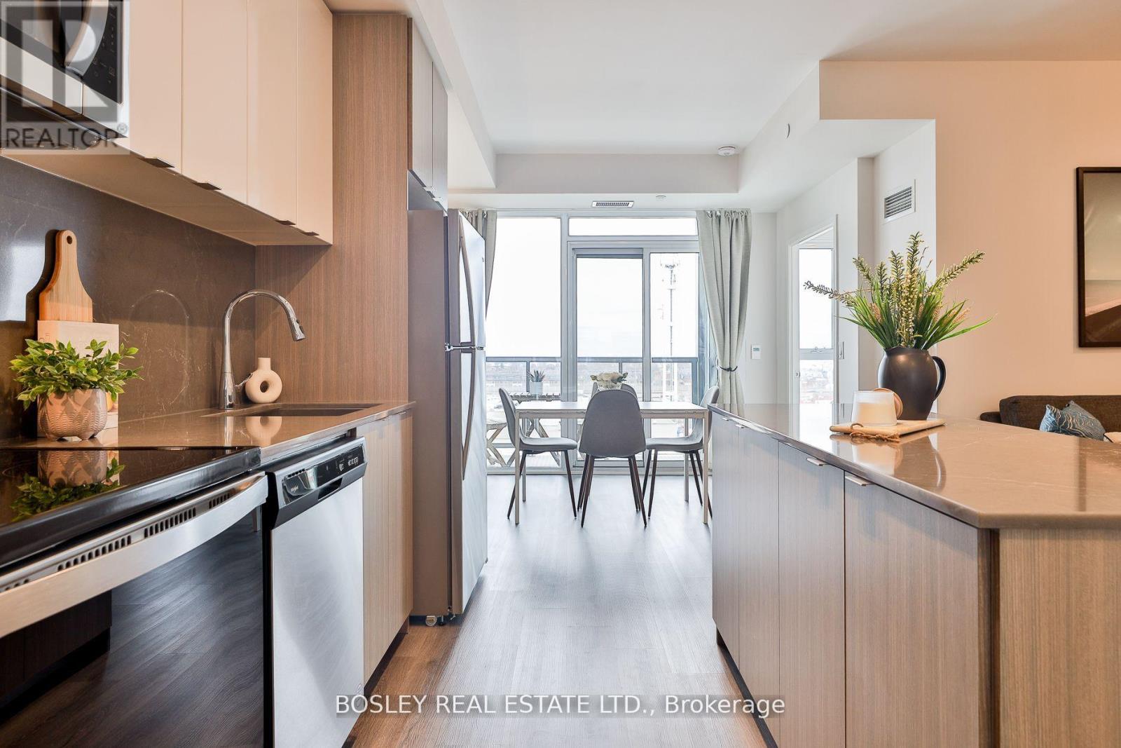 Photo 10 of 612 859 The Queensway, Toronto ON