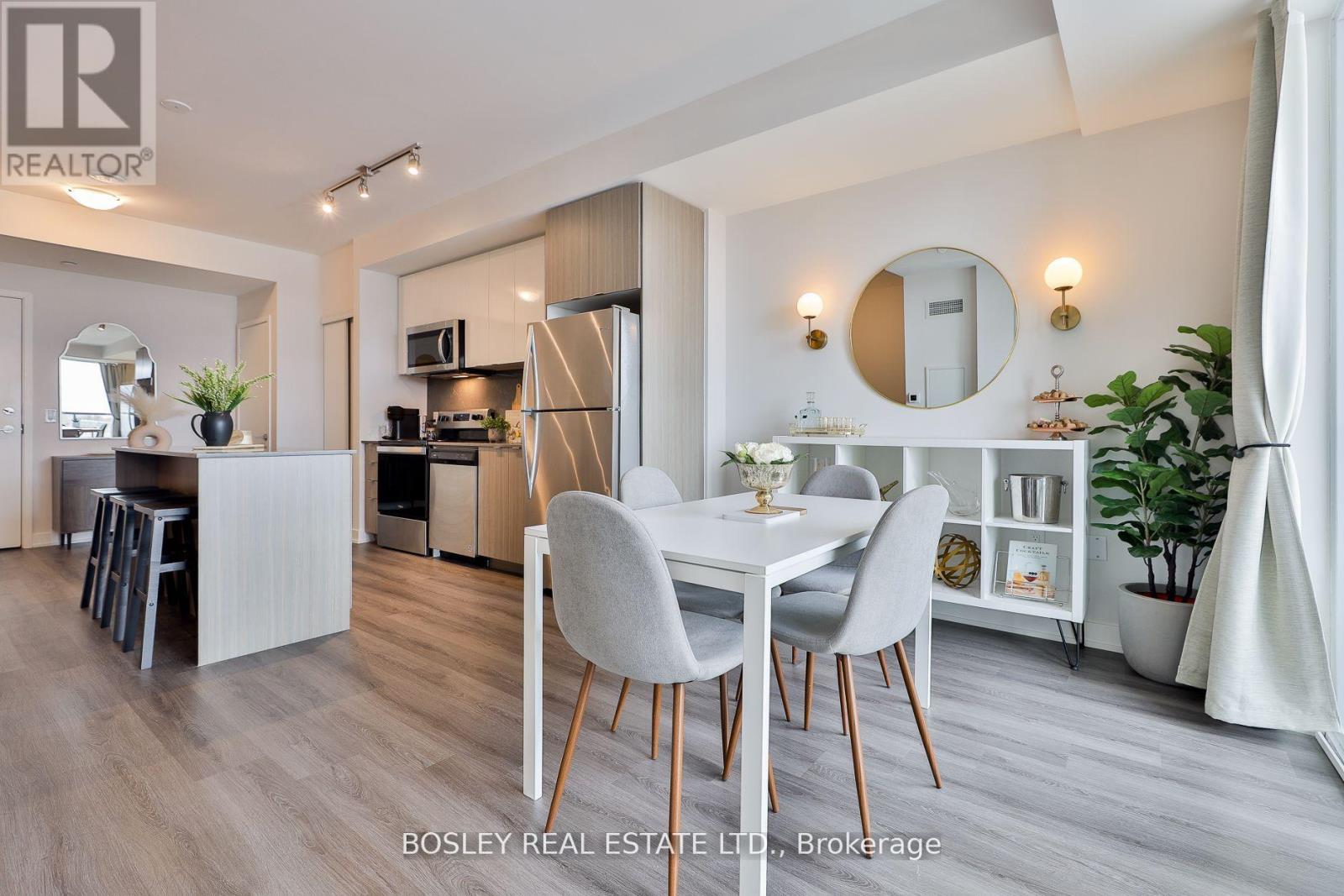Photo 14 of 612 859 The Queensway, Toronto ON
