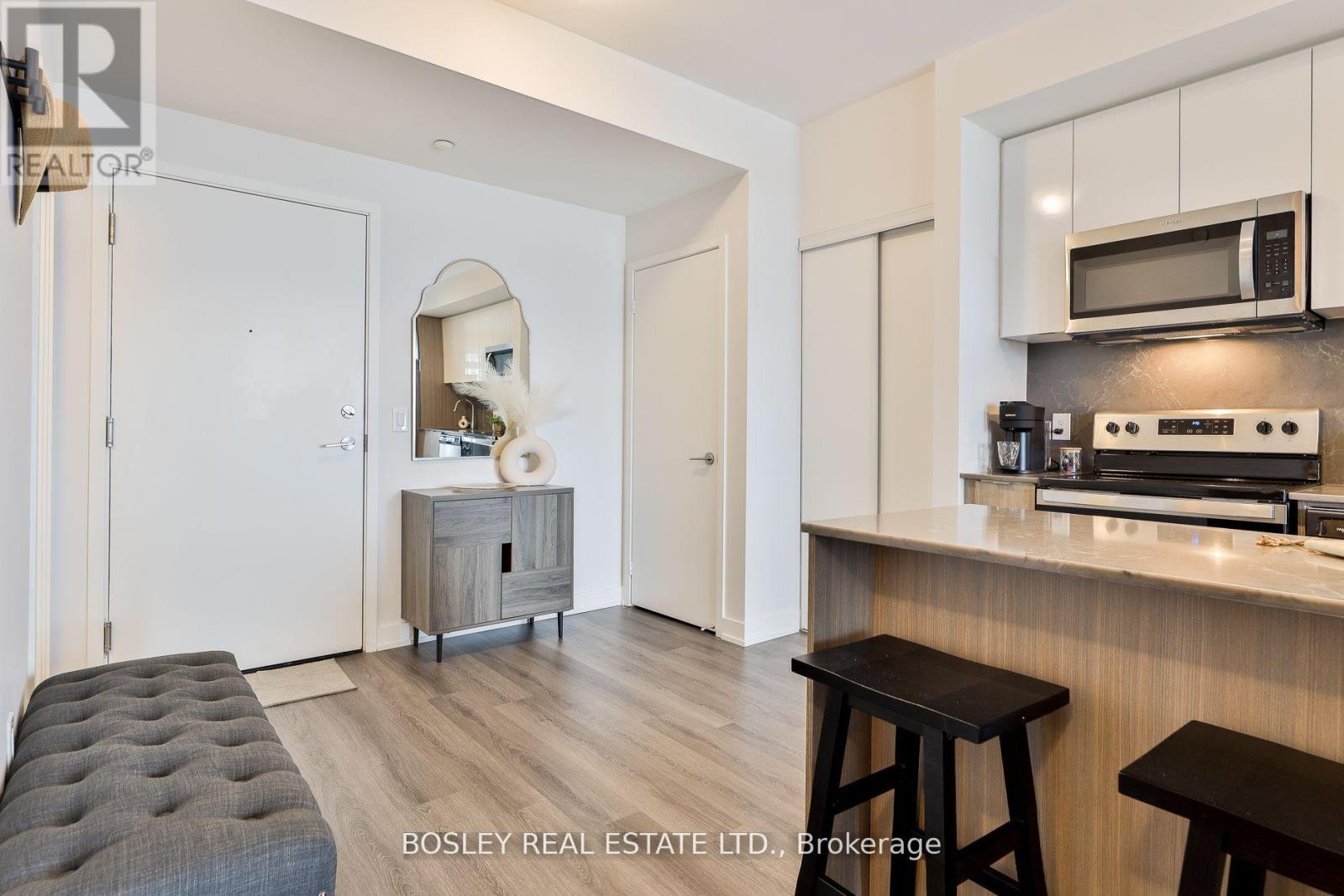 Photo 22 of 612 859 The Queensway, Toronto ON