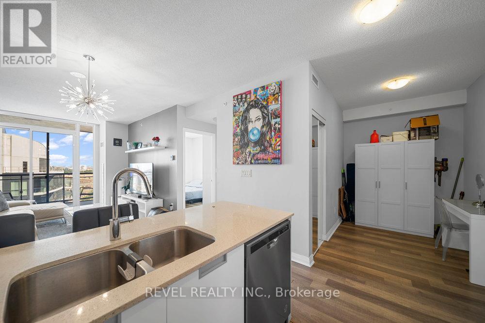 Photo 5 of 1816 5033 Four Springs Avenue, Mississauga ON