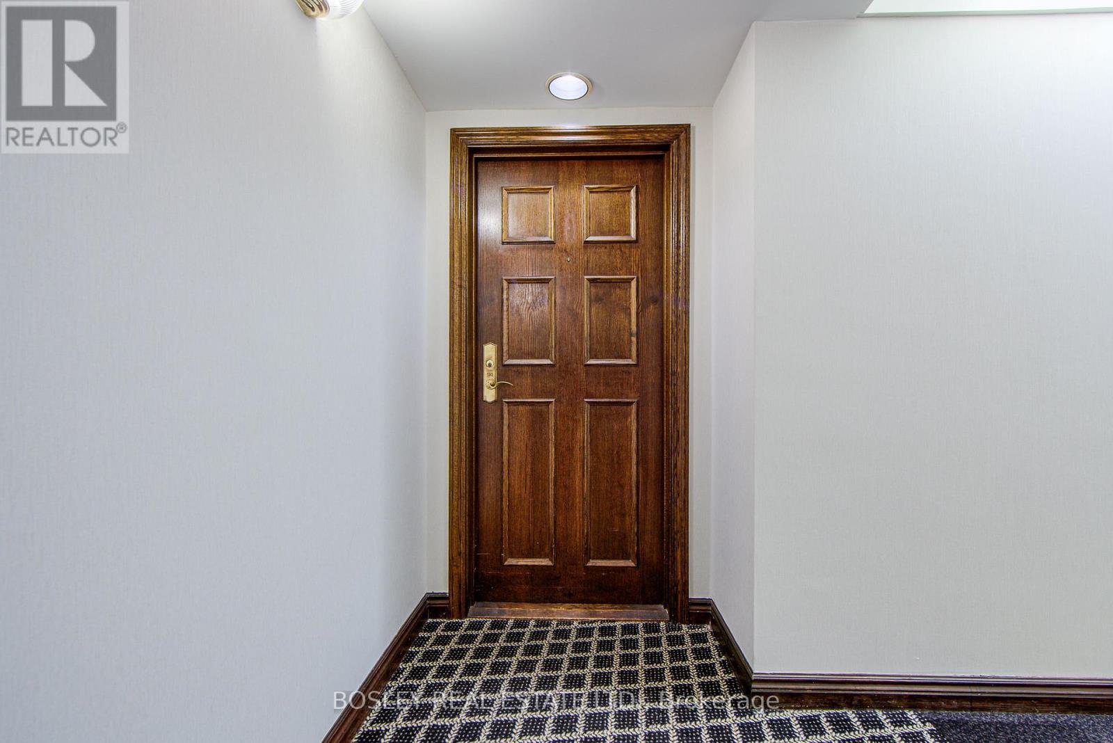 Photo 1 of 310 2285 Lake Shore Boulevard W, Toronto ON