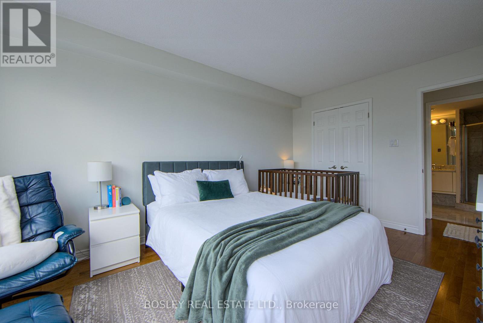 Photo 14 of 310 2285 Lake Shore Boulevard W, Toronto ON