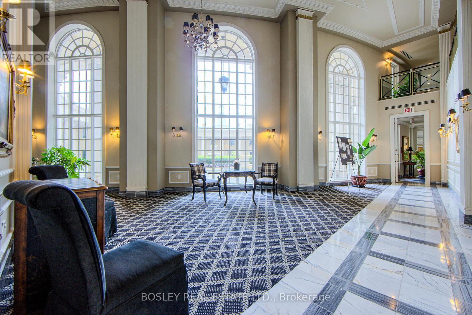 Photo 18 of 310 2285 Lake Shore Boulevard W, Toronto ON