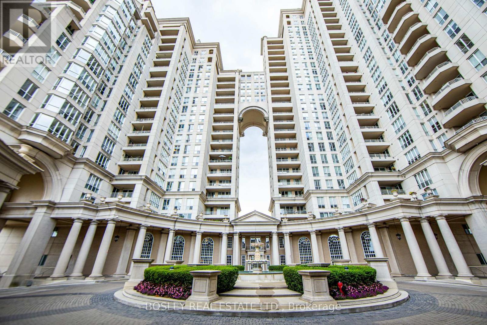 Photo 25 of 310 2285 Lake Shore Boulevard W, Toronto ON