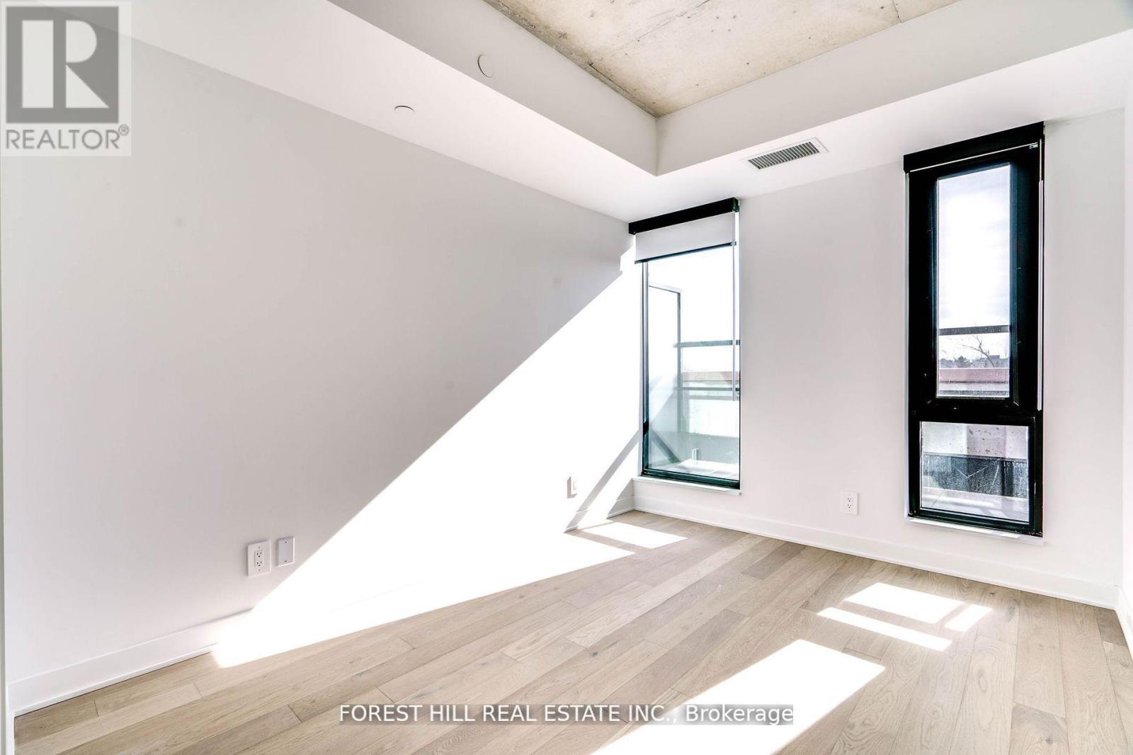 Photo 23 of 401 2720 Dundas Street W, Toronto ON