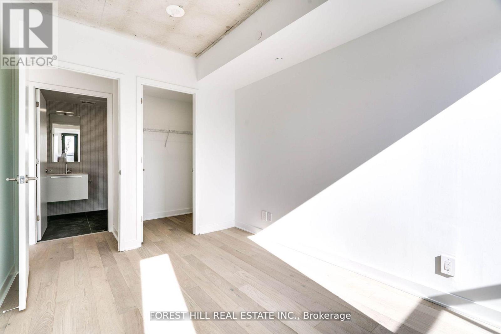 Photo 26 of 401 2720 Dundas Street W, Toronto ON