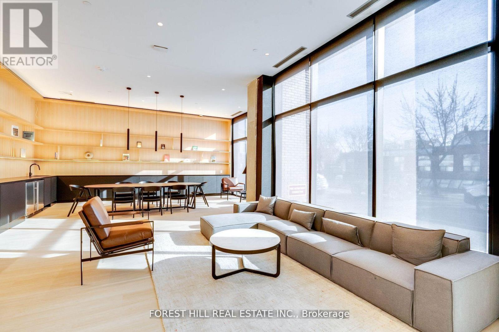 Photo 42 of 401 2720 Dundas Street W, Toronto ON