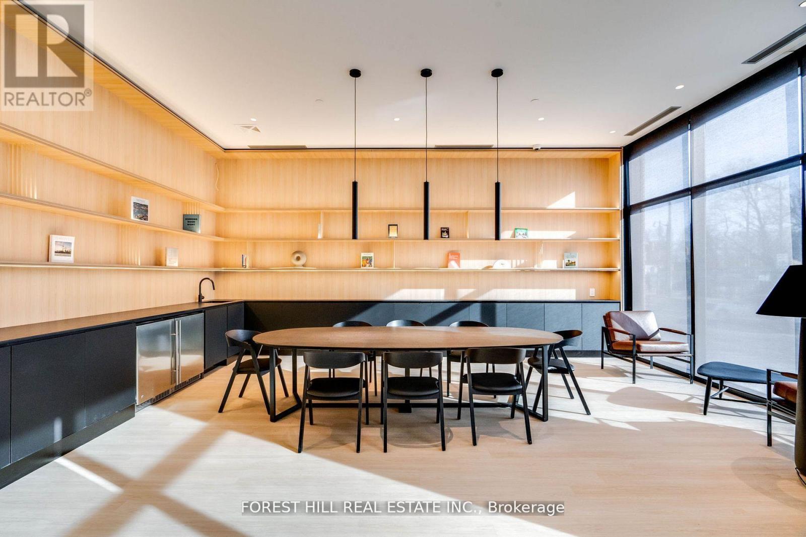 Photo 43 of 401 2720 Dundas Street W, Toronto ON