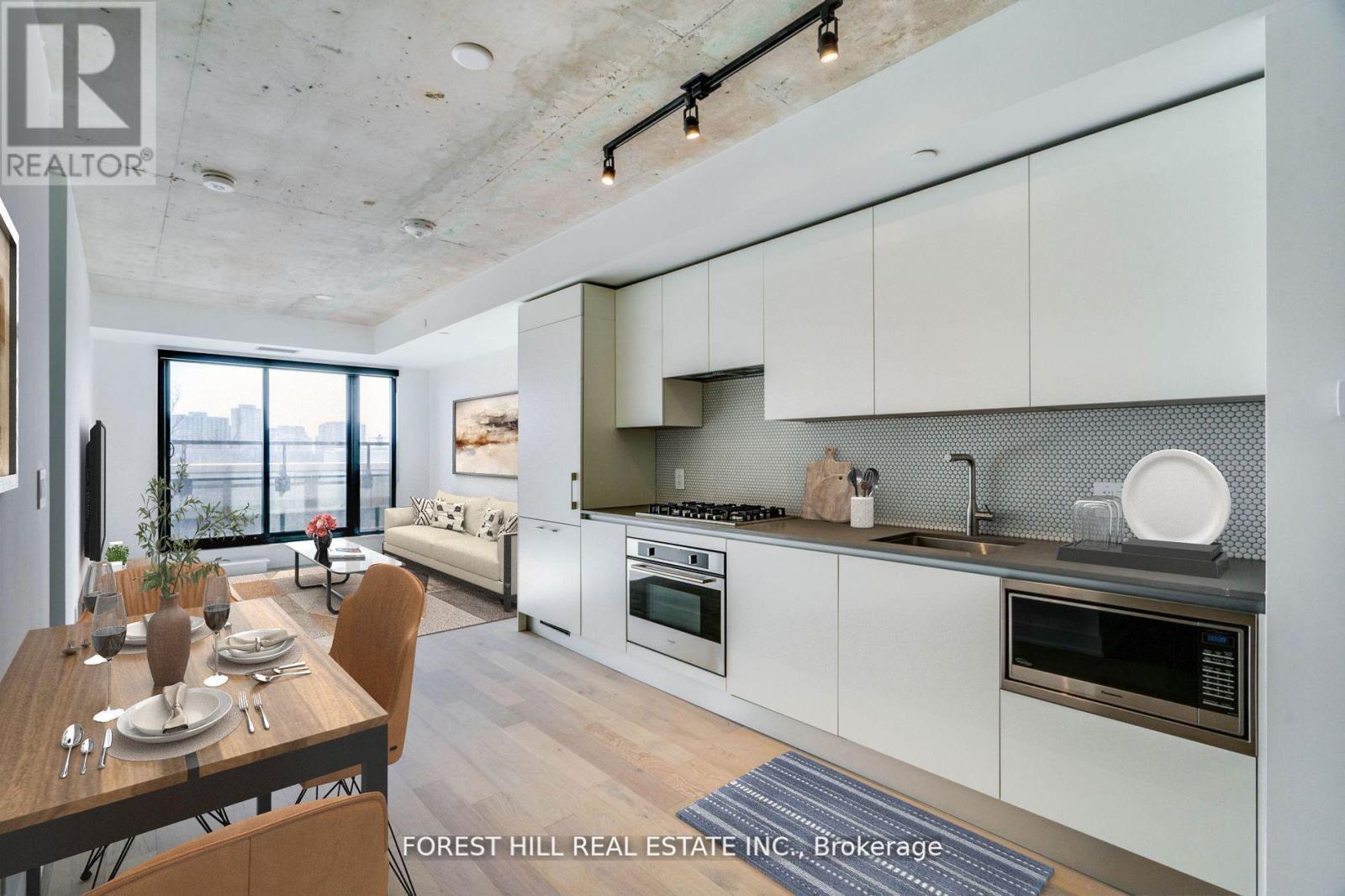 Photo 5 of 401 2720 Dundas Street W, Toronto ON