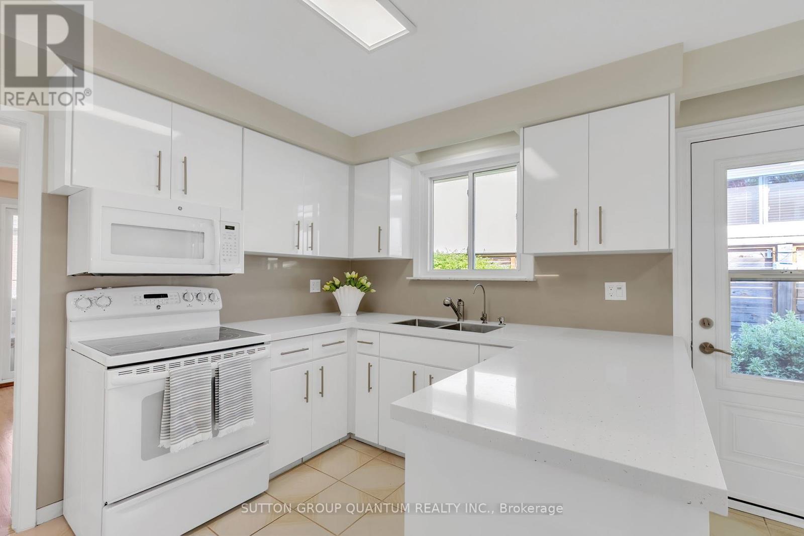 Photo 20 of 951 Streamway Crescent, Mississauga ON