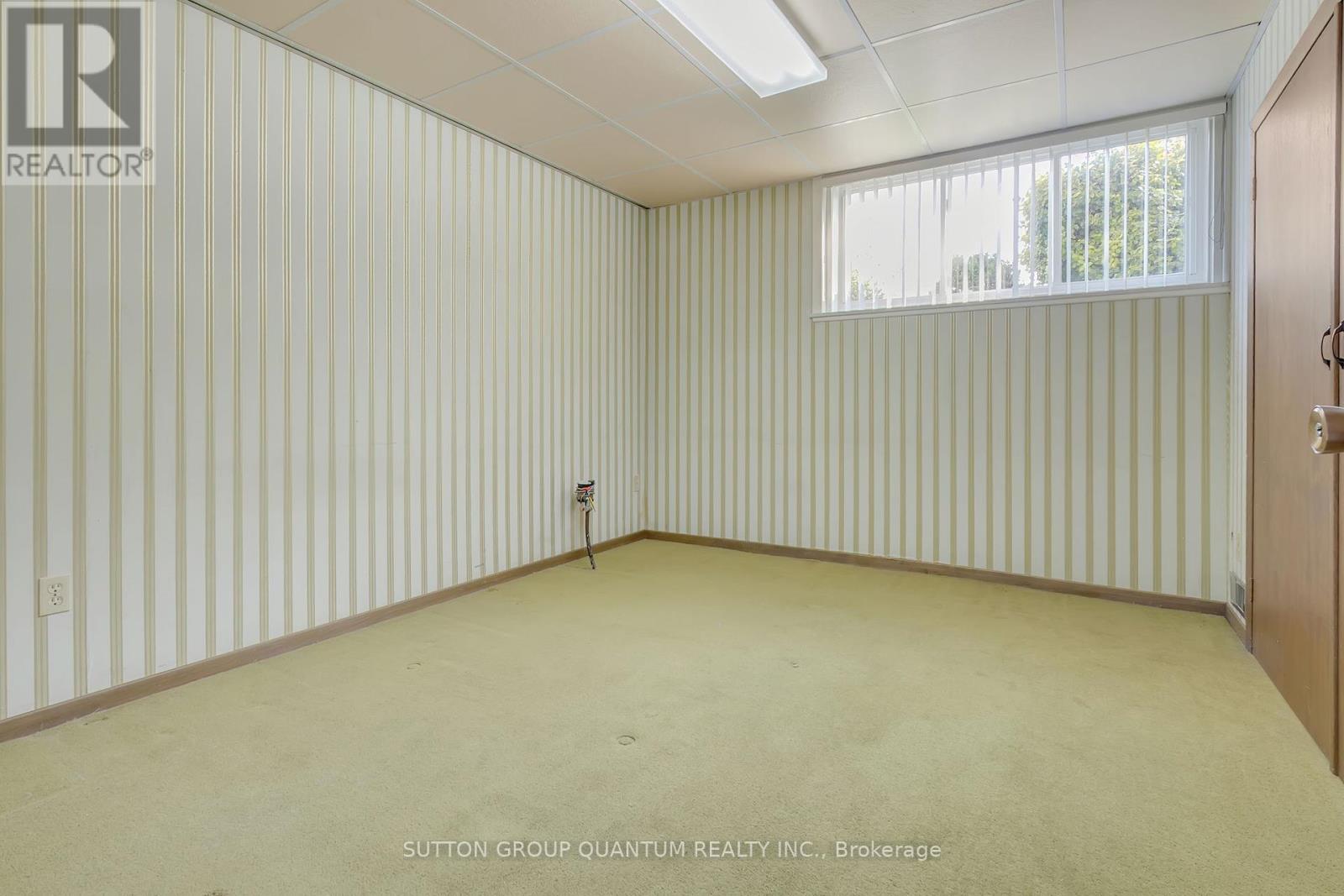 Photo 34 of 951 Streamway Crescent, Mississauga ON