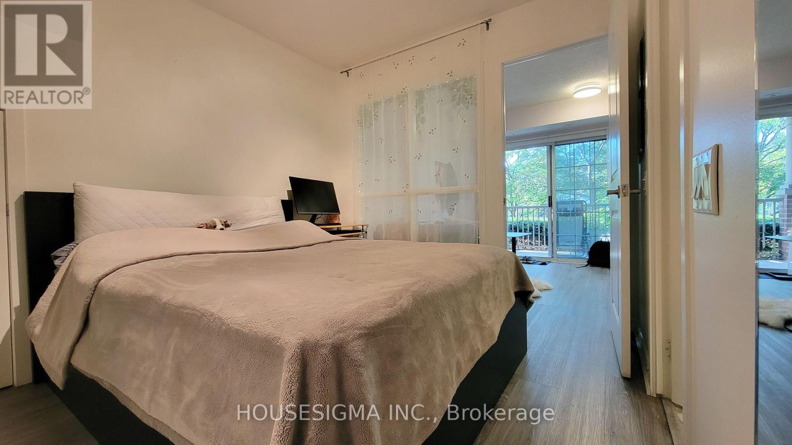 Photo 14 of Th 12 93 The Queens Way, Toronto ON
