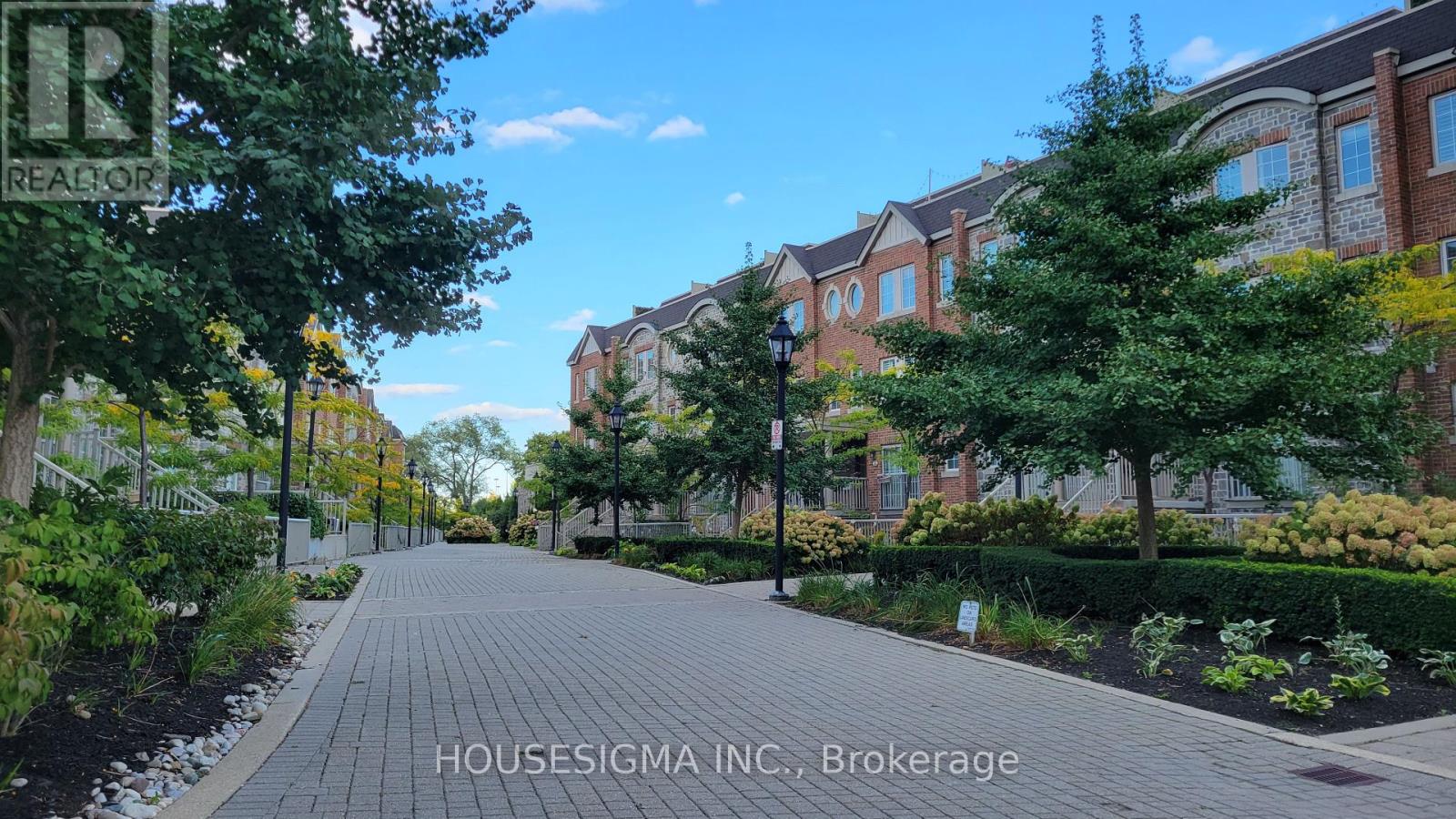 Photo 4 of Th 12 93 The Queens Way, Toronto ON