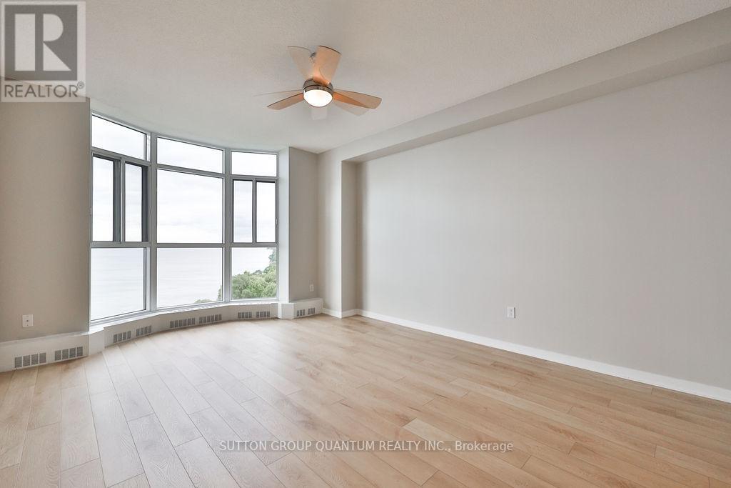 Photo 12 of 1605 5250 Lakeshore Road, Burlington ON