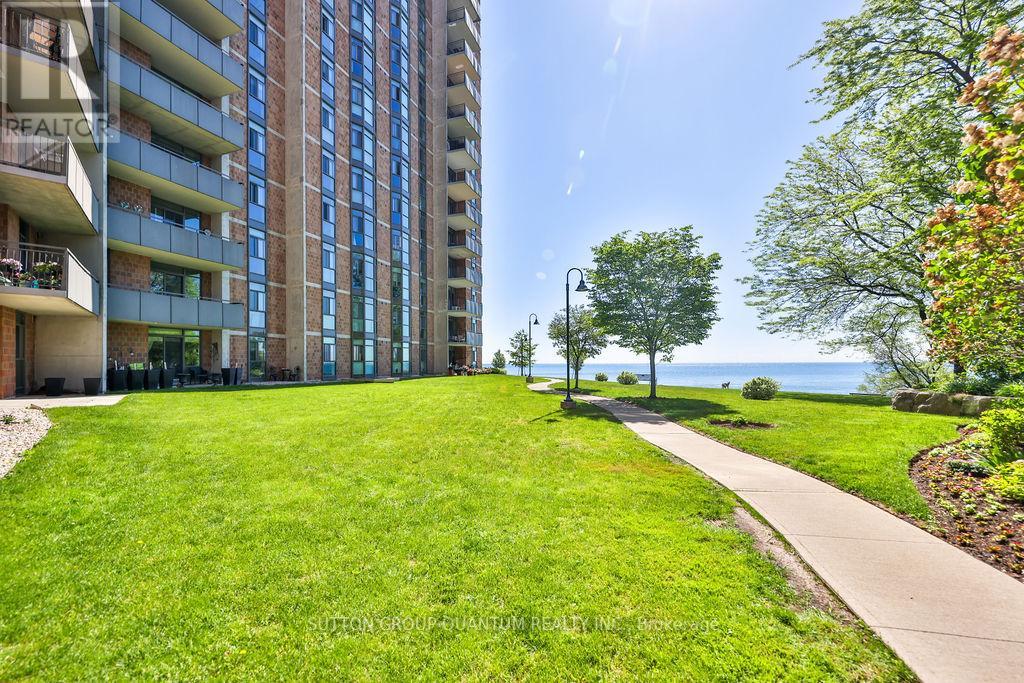 Photo 33 of 1605 5250 Lakeshore Road, Burlington ON