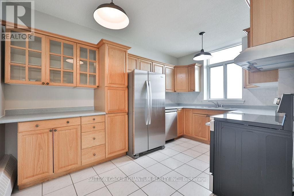 Photo 9 of 1605 5250 Lakeshore Road, Burlington ON