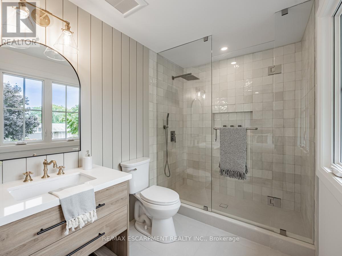 Photo 28 of 2212 Urwin Crescent, Oakville ON