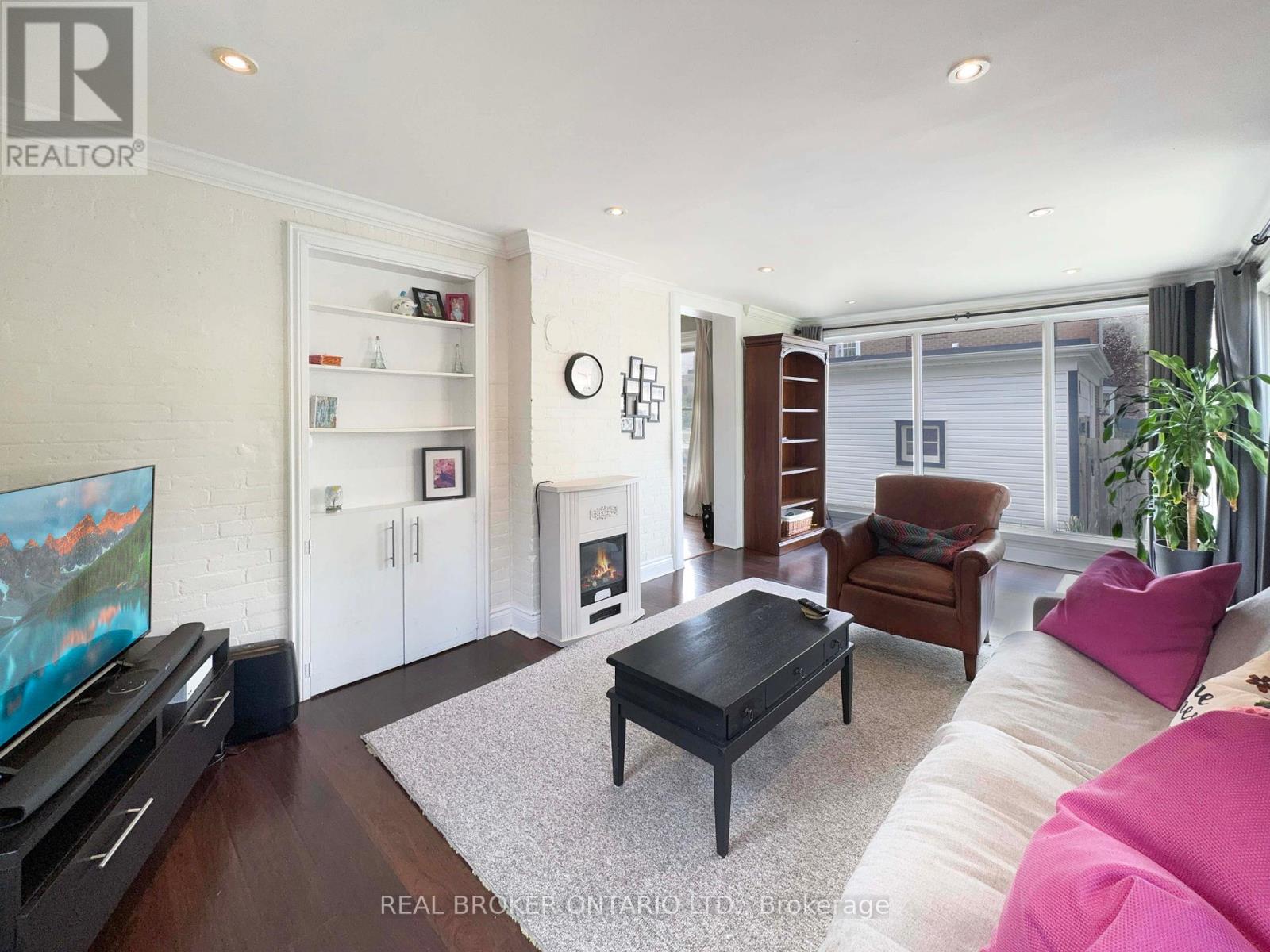 Photo 13 of 5 Hawarden Avenue, Brantford ON