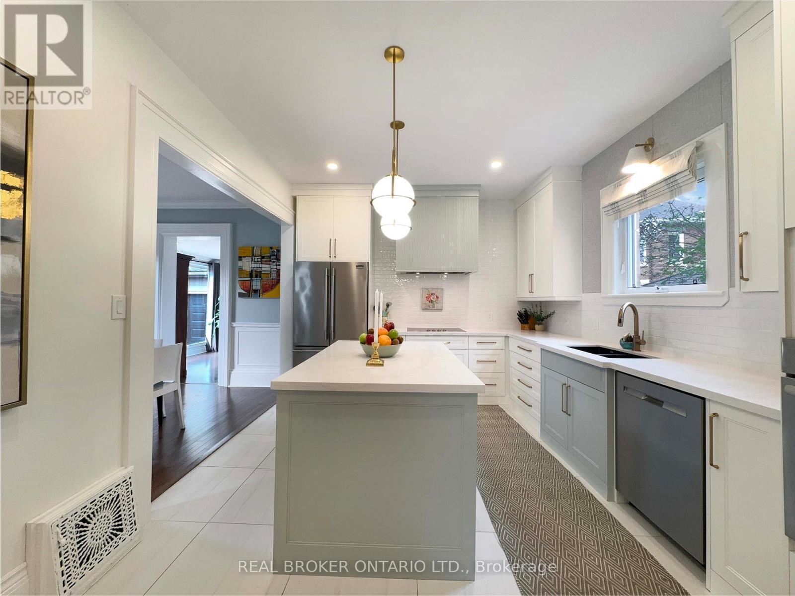 Photo 15 of 5 Hawarden Avenue, Brantford ON