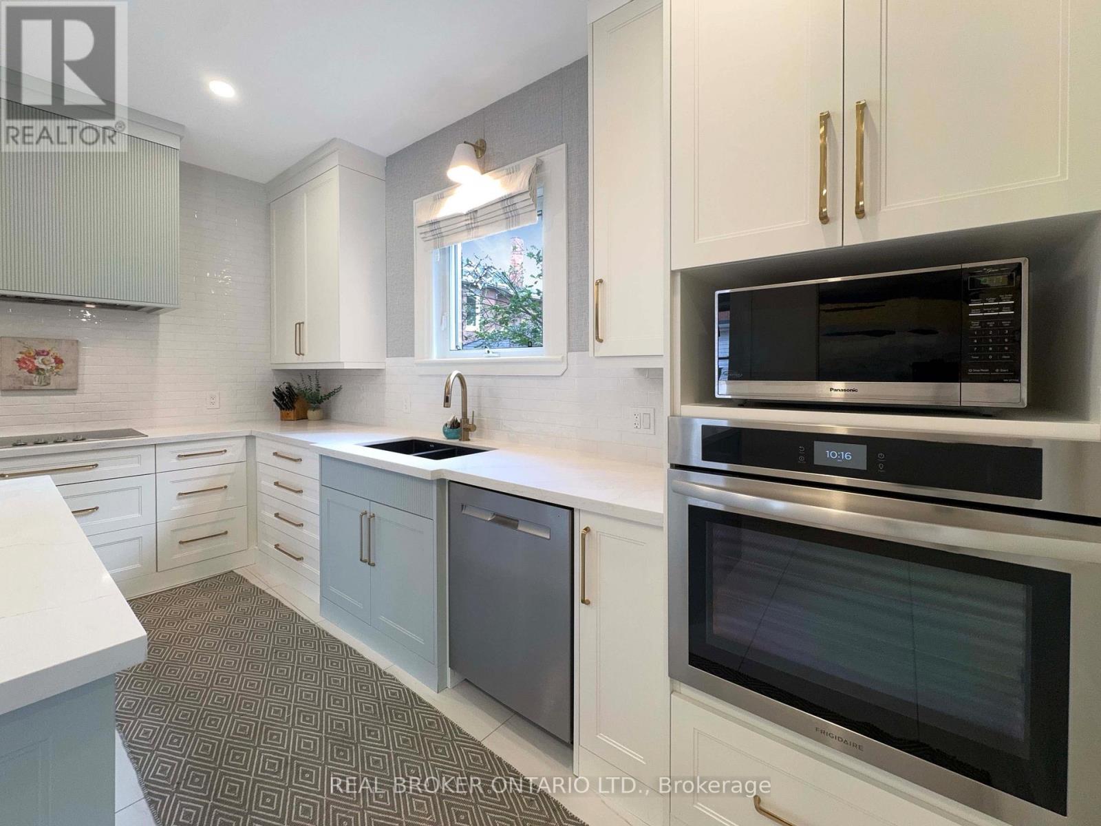 Photo 17 of 5 Hawarden Avenue, Brantford ON