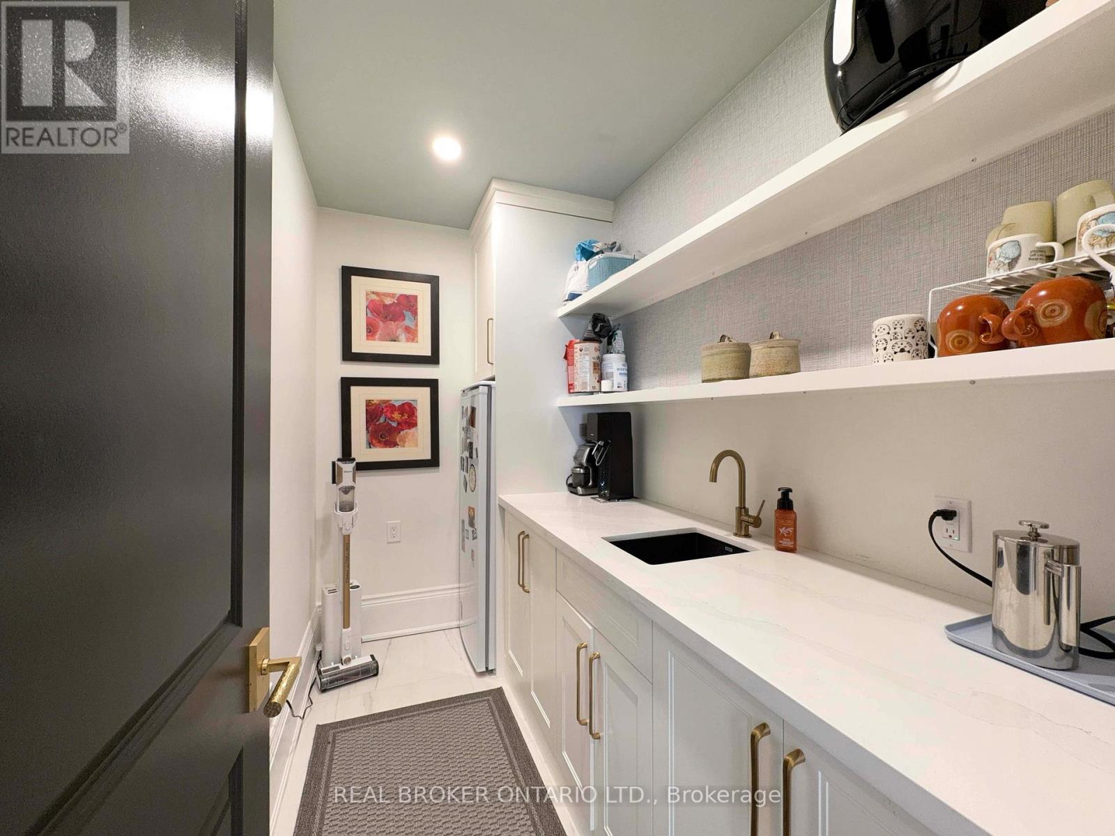 Photo 21 of 5 Hawarden Avenue, Brantford ON