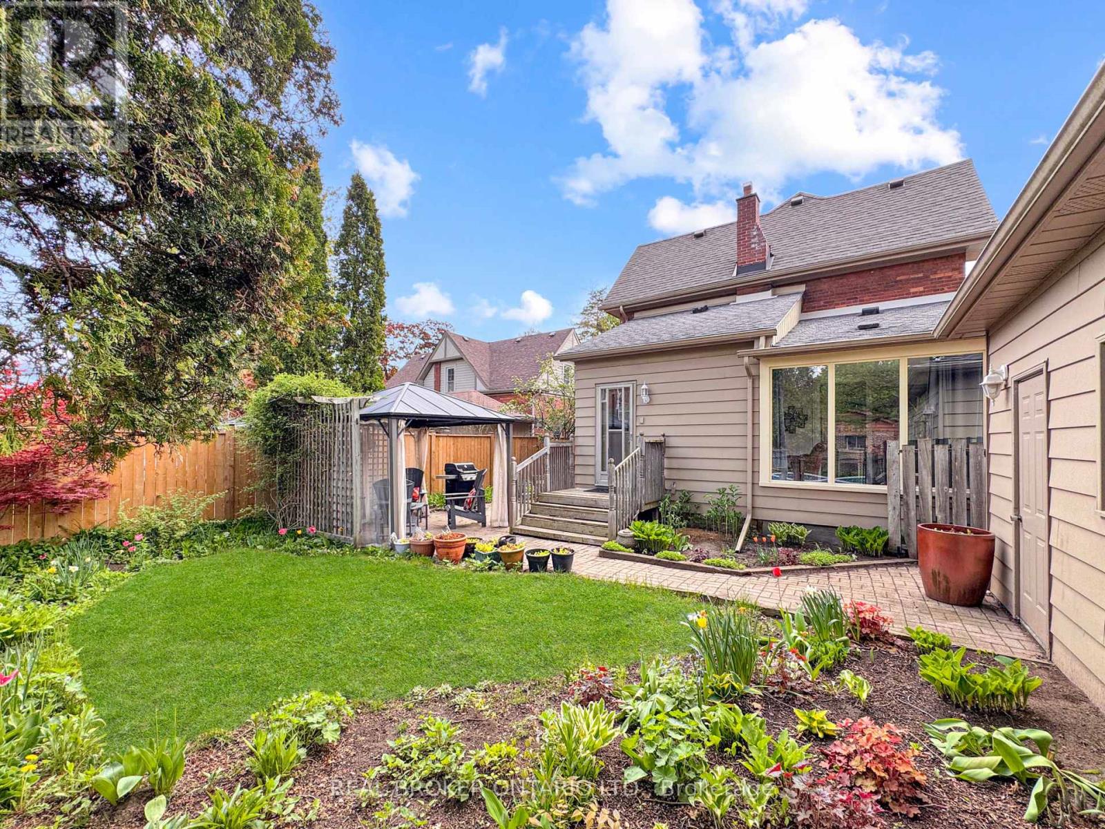 Photo 41 of 5 Hawarden Avenue, Brantford ON