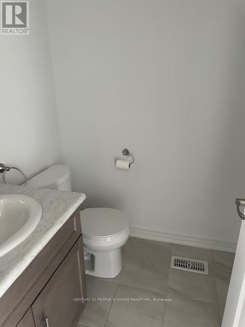 Photo 12 of 54 Lymburner Street, Pelham ON