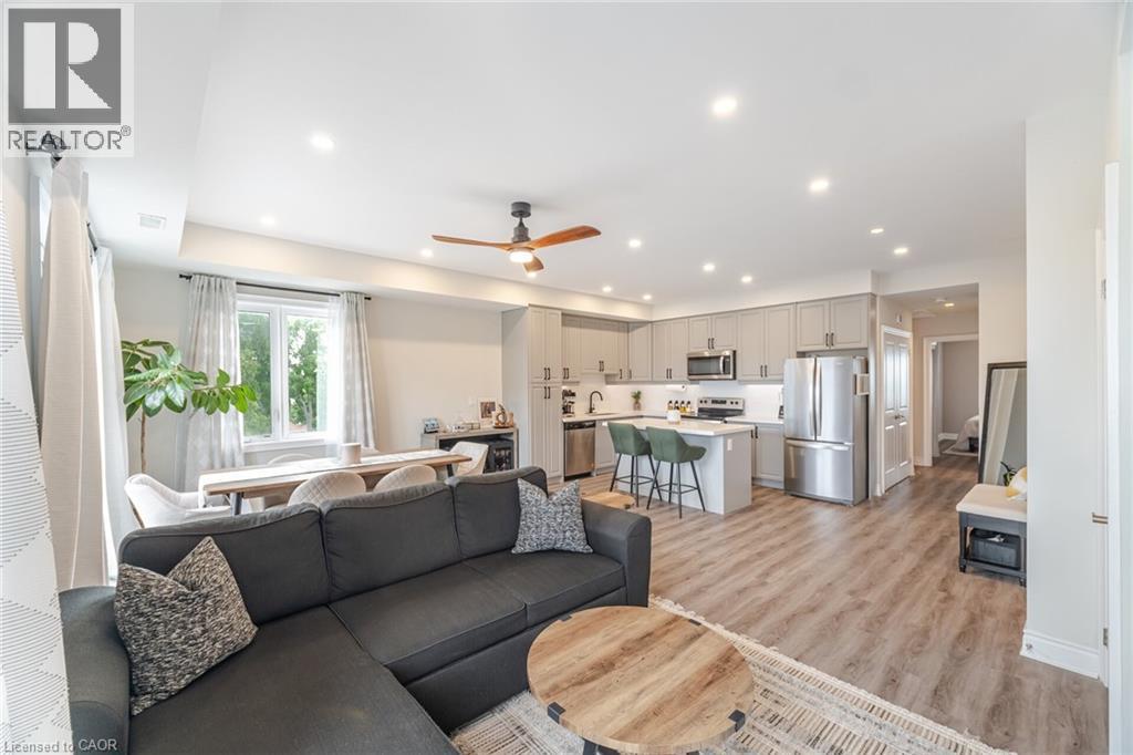 Photo 15 of 721 Franklin Boulevard Unit 305, Cambridge ON